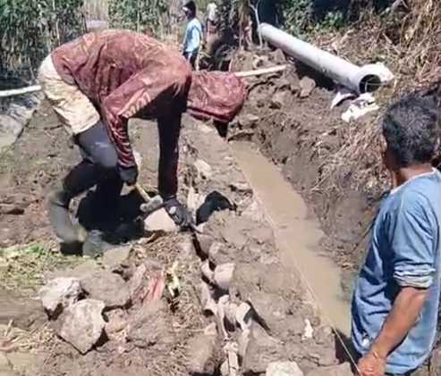 Pondasi Dikerjakan Saat Tergenang Air, Proyek P3-TGAI di Garut Diduga Abaikan Standar Teknis